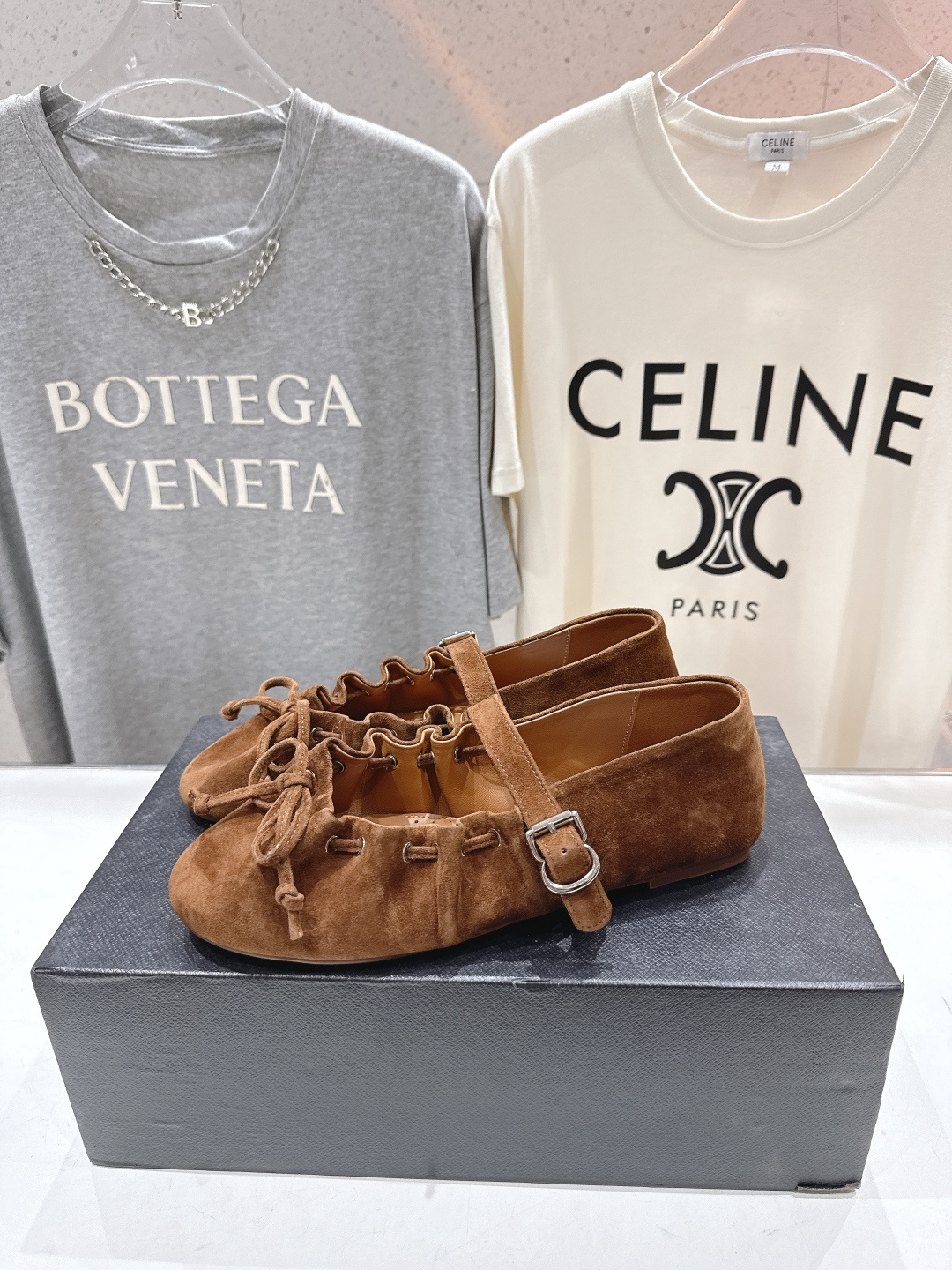 高版本出厂 独家新品 Alaia 阿莱亚26ss/ 走秀款玛丽珍平底芭蕾舞鞋 最近超火的一款平底鞋章小蕙