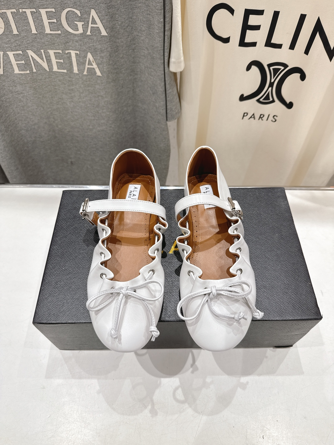 高版本出厂 独家新品 Alaia 阿莱亚26ss/ 走秀款玛丽珍平底芭蕾舞鞋 最近超火的一款平底鞋章小蕙