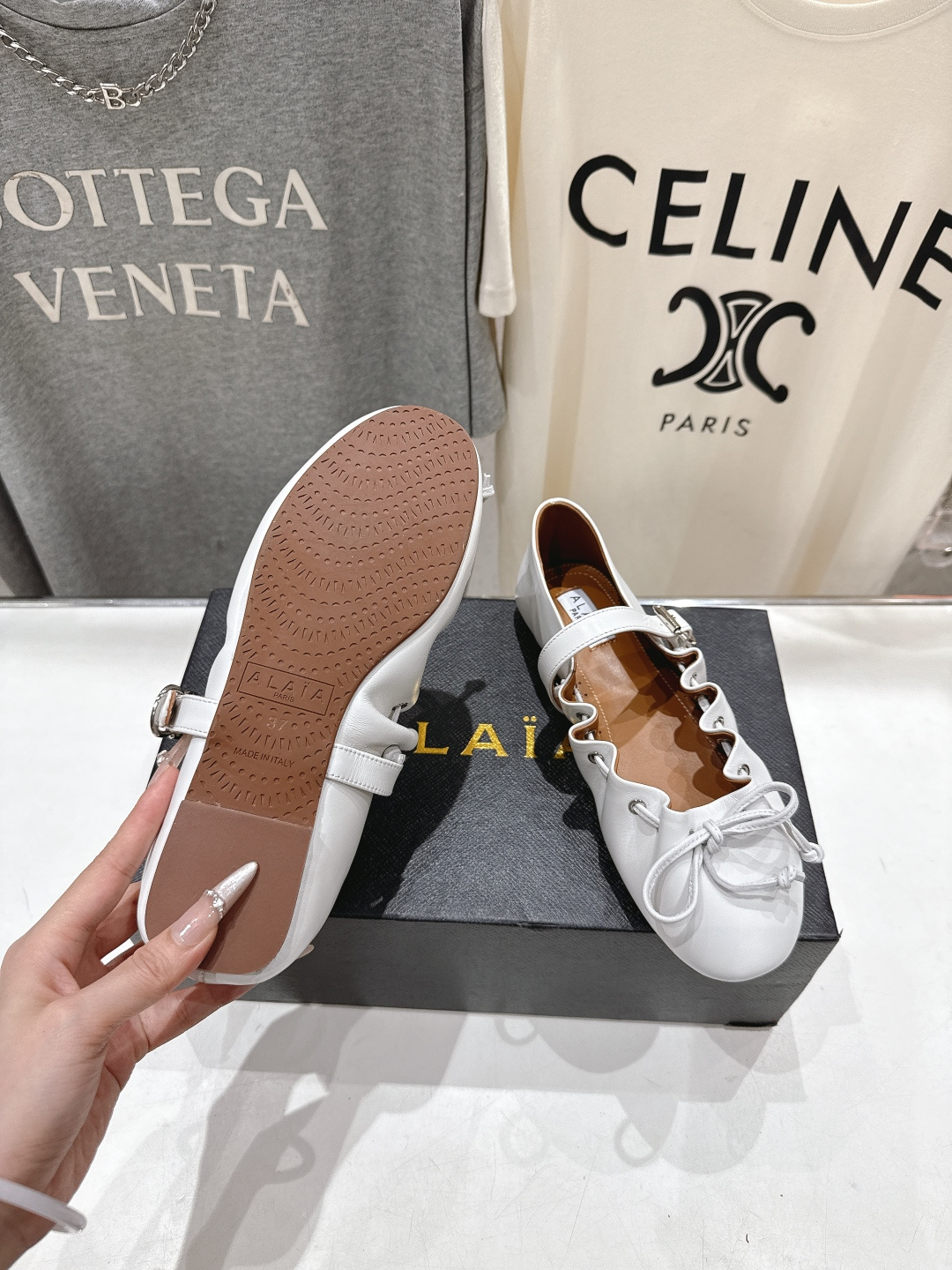 高版本出厂 独家新品 Alaia 阿莱亚26ss/ 走秀款玛丽珍平底芭蕾舞鞋 最近超火的一款平底鞋章小蕙