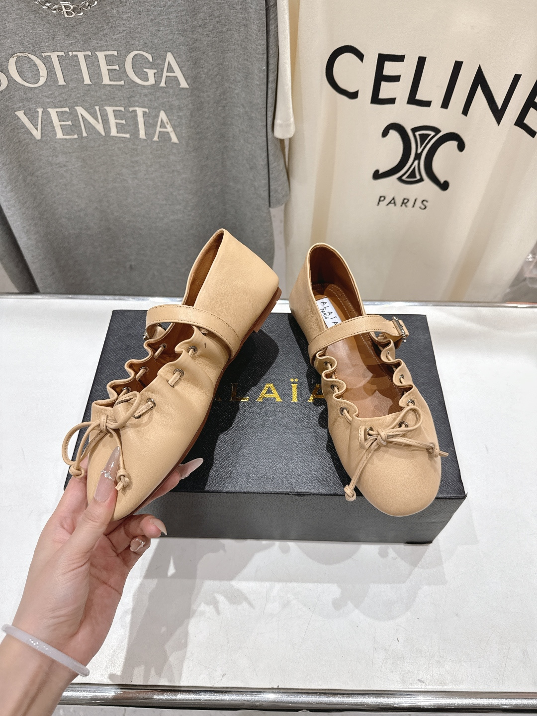 高版本出厂 独家新品 Alaia 阿莱亚26ss/ 走秀款玛丽珍平底芭蕾舞鞋 最近超火的一款平底鞋章小蕙