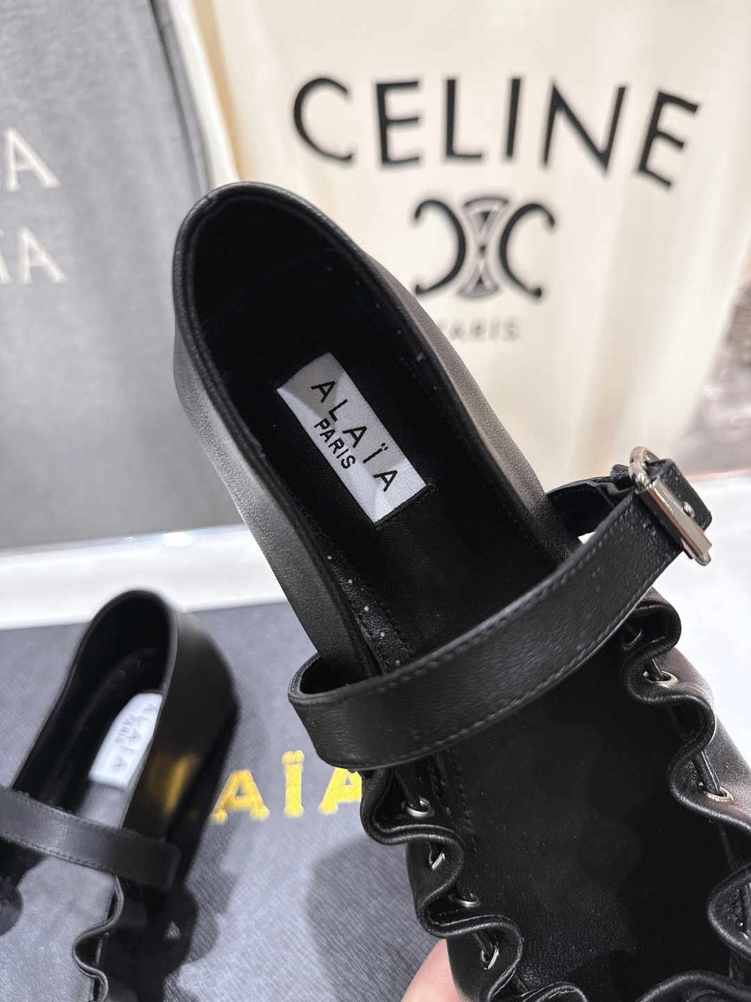 高版本出厂 独家新品 Alaia 阿莱亚26ss/ 走秀款玛丽珍平底芭蕾舞鞋 最近超火的一款平底鞋章小蕙