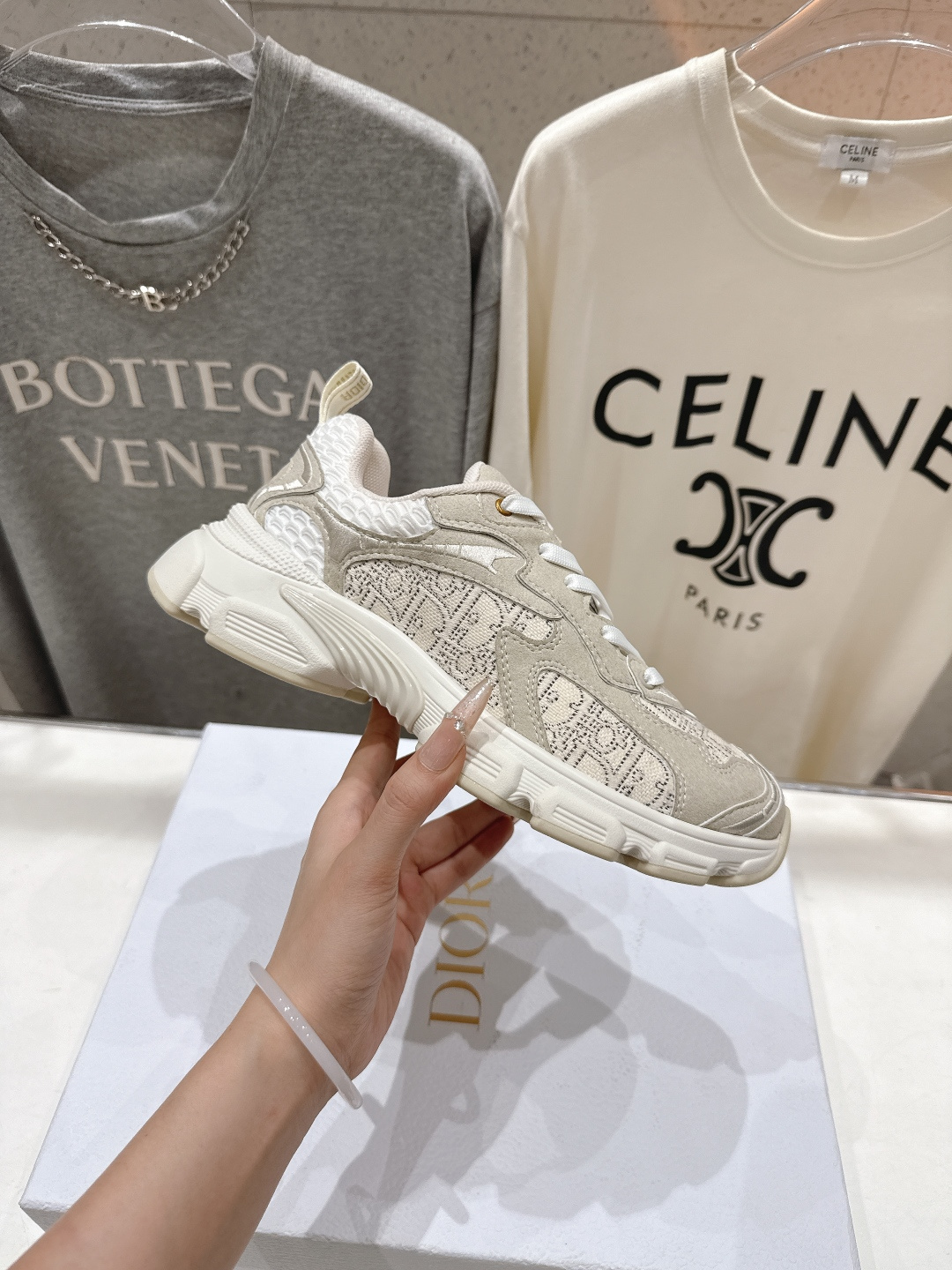 市场高版本 Dior*迪奥D家2026ss新款新色厚底休闲运动鞋老爹鞋，融入d家高定精神诠释经典跑鞋！原