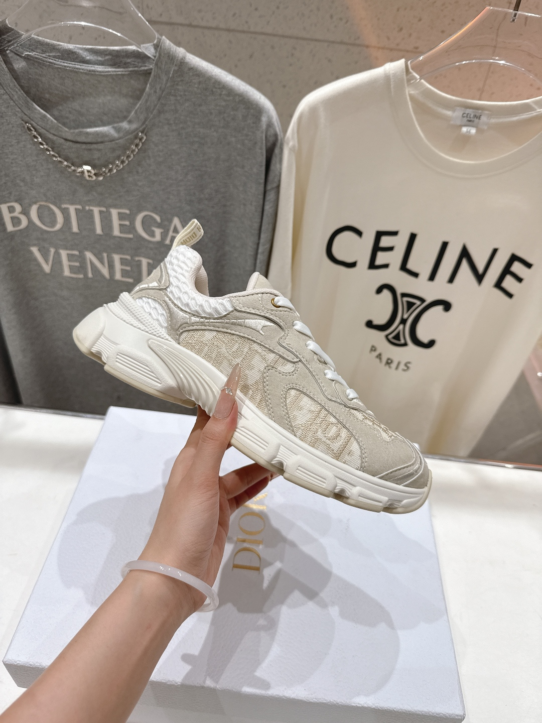 市场高版本 Dior*迪奥D家2026ss新款新色厚底休闲运动鞋老爹鞋，融入d家高定精神诠释经典跑鞋！原