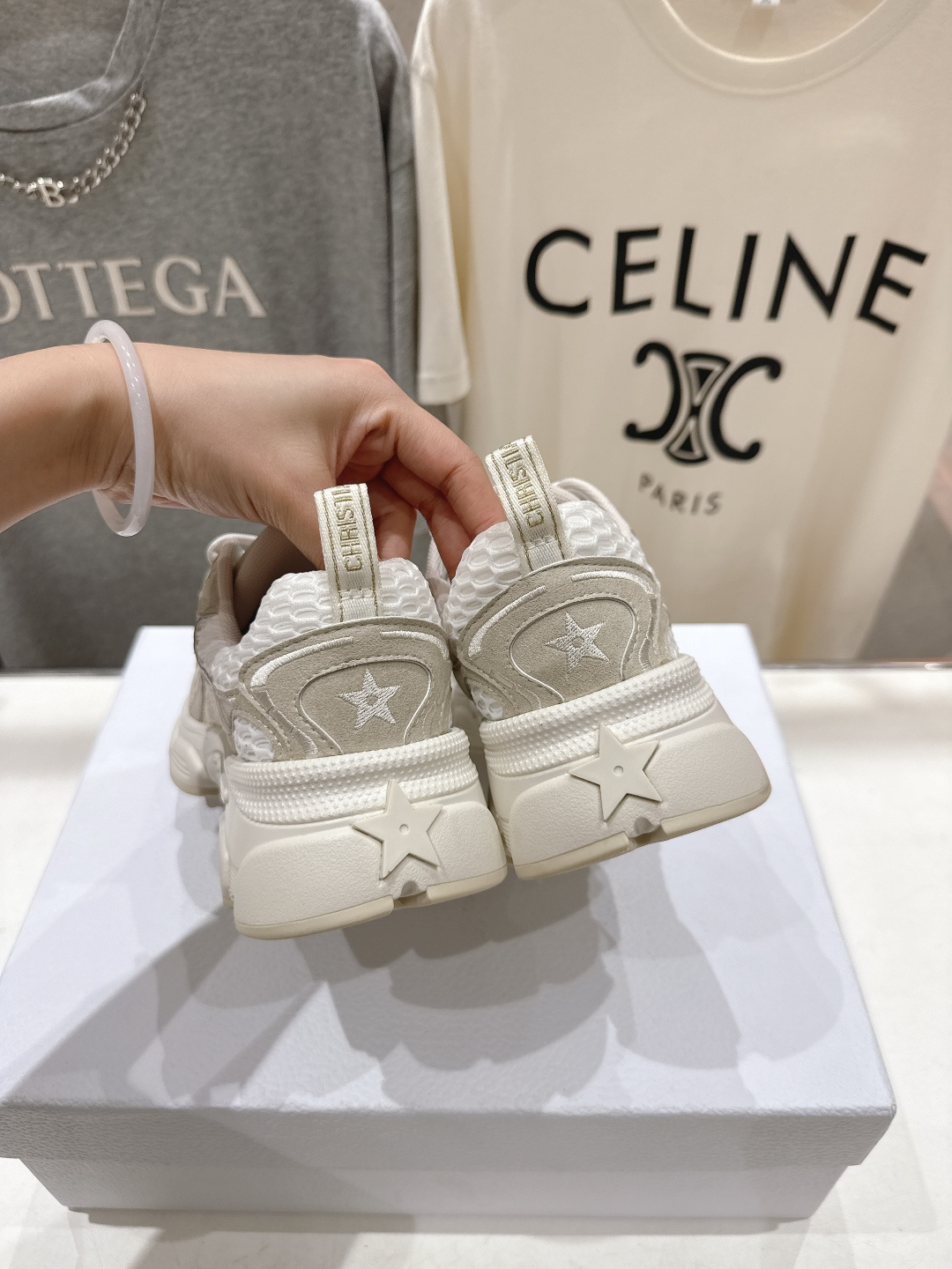 市场高版本 Dior*迪奥D家2026ss新款新色厚底休闲运动鞋老爹鞋，融入d家高定精神诠释经典跑鞋！原