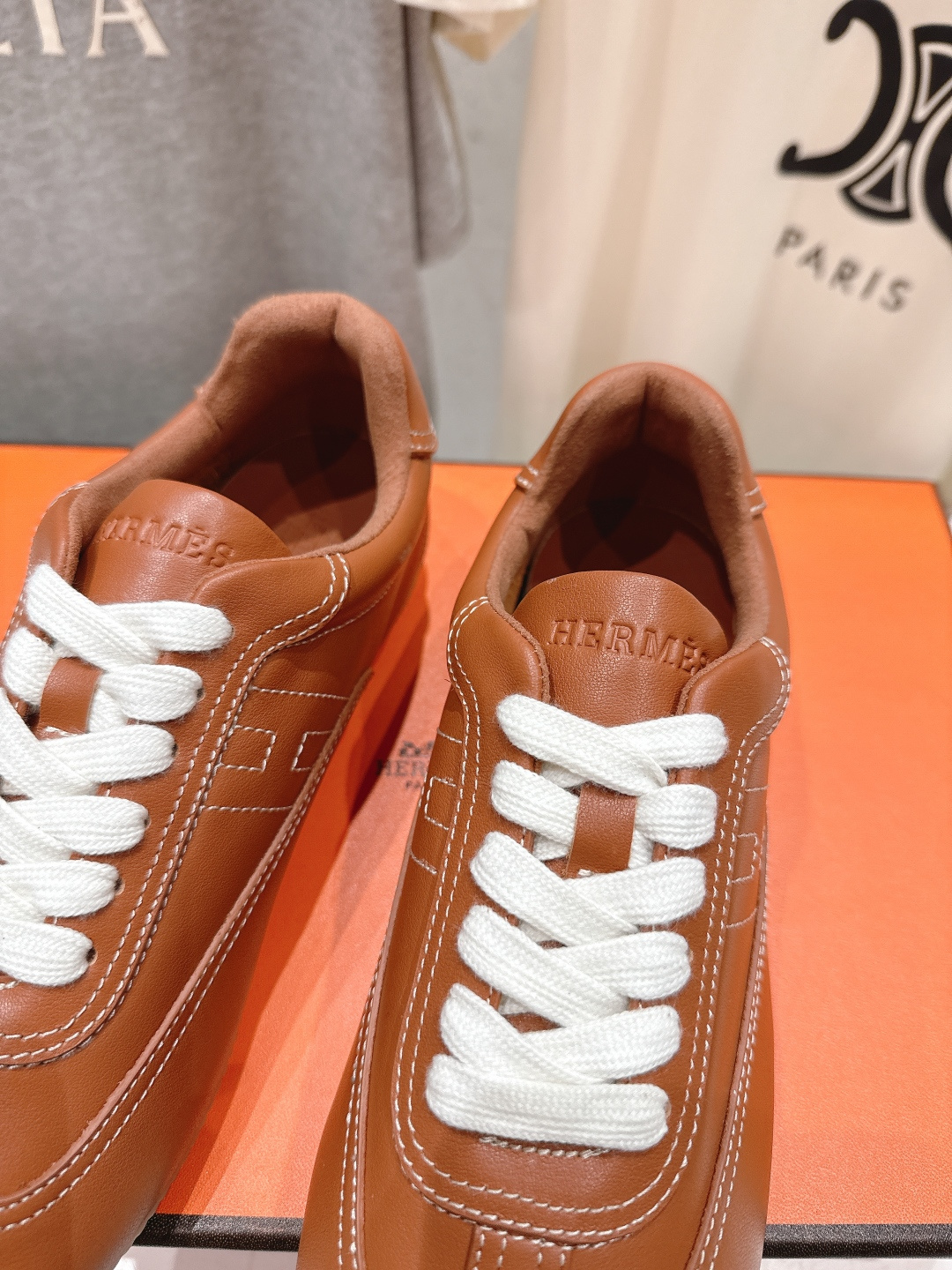 高版本出厂 Hermes/爱马仕H家F015 2026ss新款系带休闲运动鞋跑步鞋阿甘鞋经典运动风格+英