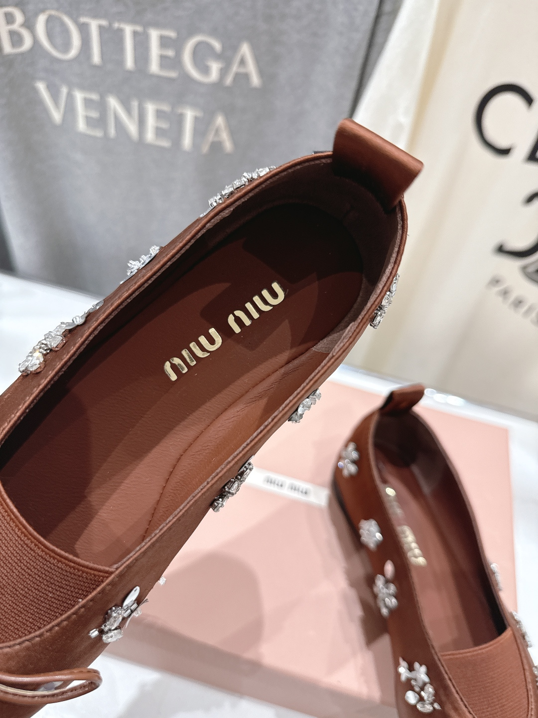 高版本出厂 MiuMiu/缪缪F033 2026ss新款法式仙女风玛丽珍平底鞋单鞋芭蕾平底鞋亮相2026