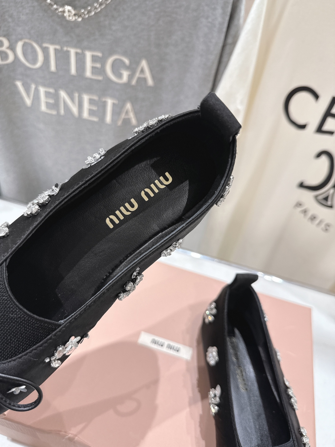 高版本出厂 MiuMiu/缪缪F033 2026ss新款法式仙女风玛丽珍平底鞋单鞋芭蕾平底鞋亮相2026