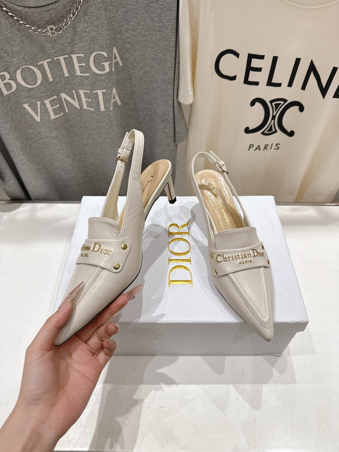 高版本出厂 DIOR*迪奥F031 D家2026ss春夏新款尖头高跟鞋凉鞋时装鞋！顶级版本～超美的脚踝扣