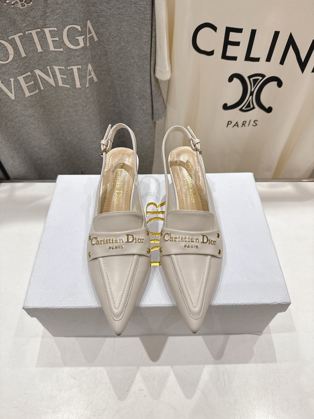 高版本出厂 DIOR*迪奥F031 D家2026ss春夏新款尖头高跟鞋凉鞋时装鞋！顶级版本～超美的脚踝扣