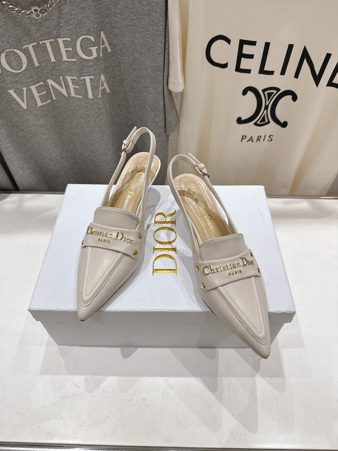 高版本出厂 DIOR*迪奥F031 D家2026ss春夏新款尖头高跟鞋凉鞋时装鞋！顶级版本～超美的脚踝扣