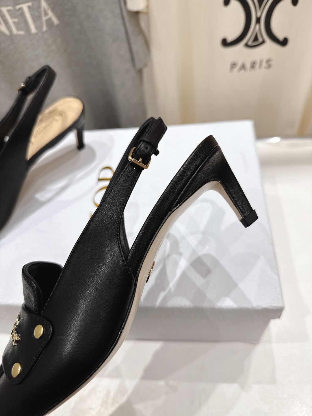 高版本出厂 DIOR*迪奥F031 D家2026ss春夏新款尖头高跟鞋凉鞋时装鞋！顶级版本～超美的脚踝扣