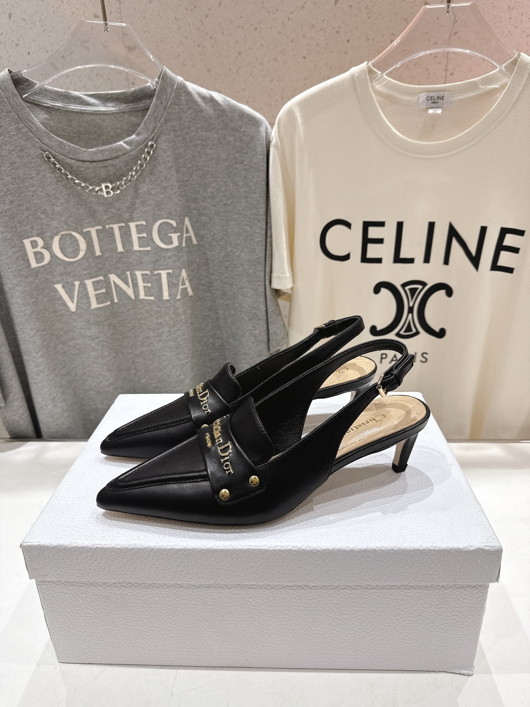 高版本出厂 DIOR*迪奥F031 D家2026ss春夏新款尖头高跟鞋凉鞋时装鞋！顶级版本～超美的脚踝扣