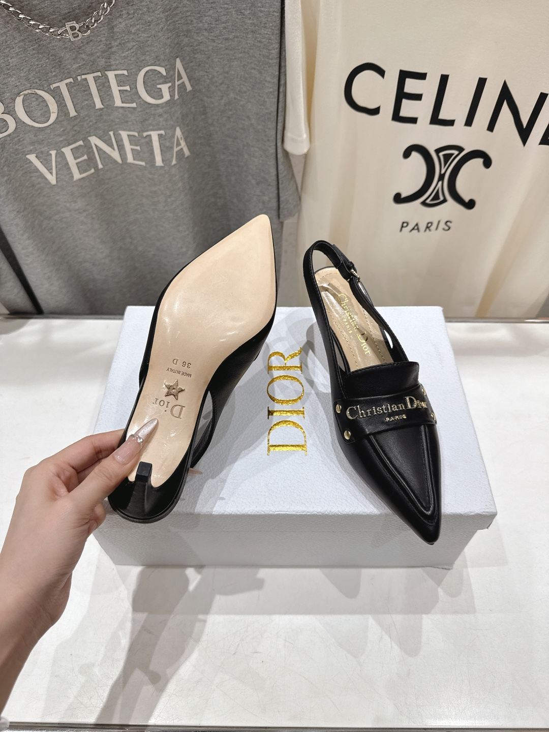 高版本出厂 DIOR*迪奥F031 D家2026ss春夏新款尖头高跟鞋凉鞋时装鞋！顶级版本～超美的脚踝扣