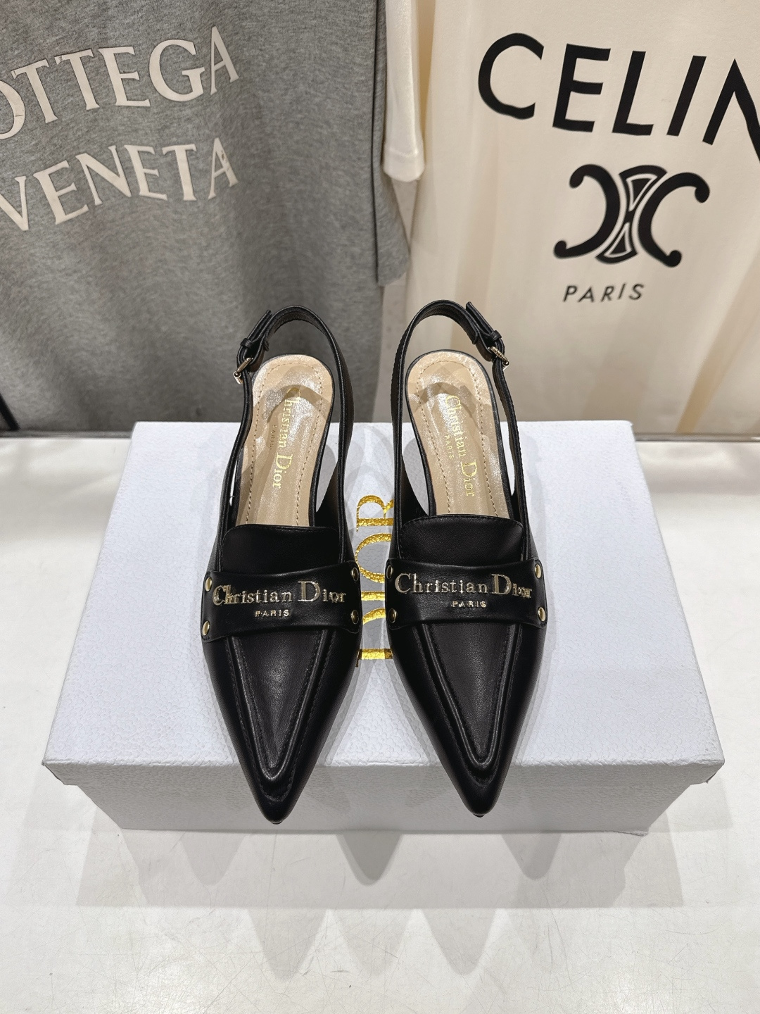 高版本出厂 DIOR*迪奥F031 D家2026ss春夏新款尖头高跟鞋凉鞋时装鞋！顶级版本～超美的脚踝扣