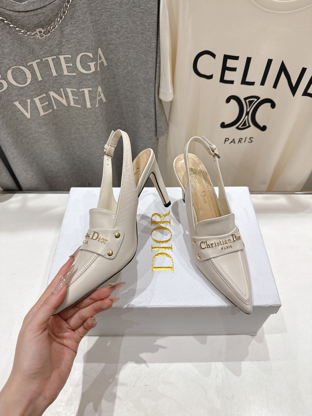 高版本出厂 DIOR*迪奥F031 D家2026ss春夏新款尖头高跟鞋凉鞋时装鞋！顶级版本～超美的脚踝扣