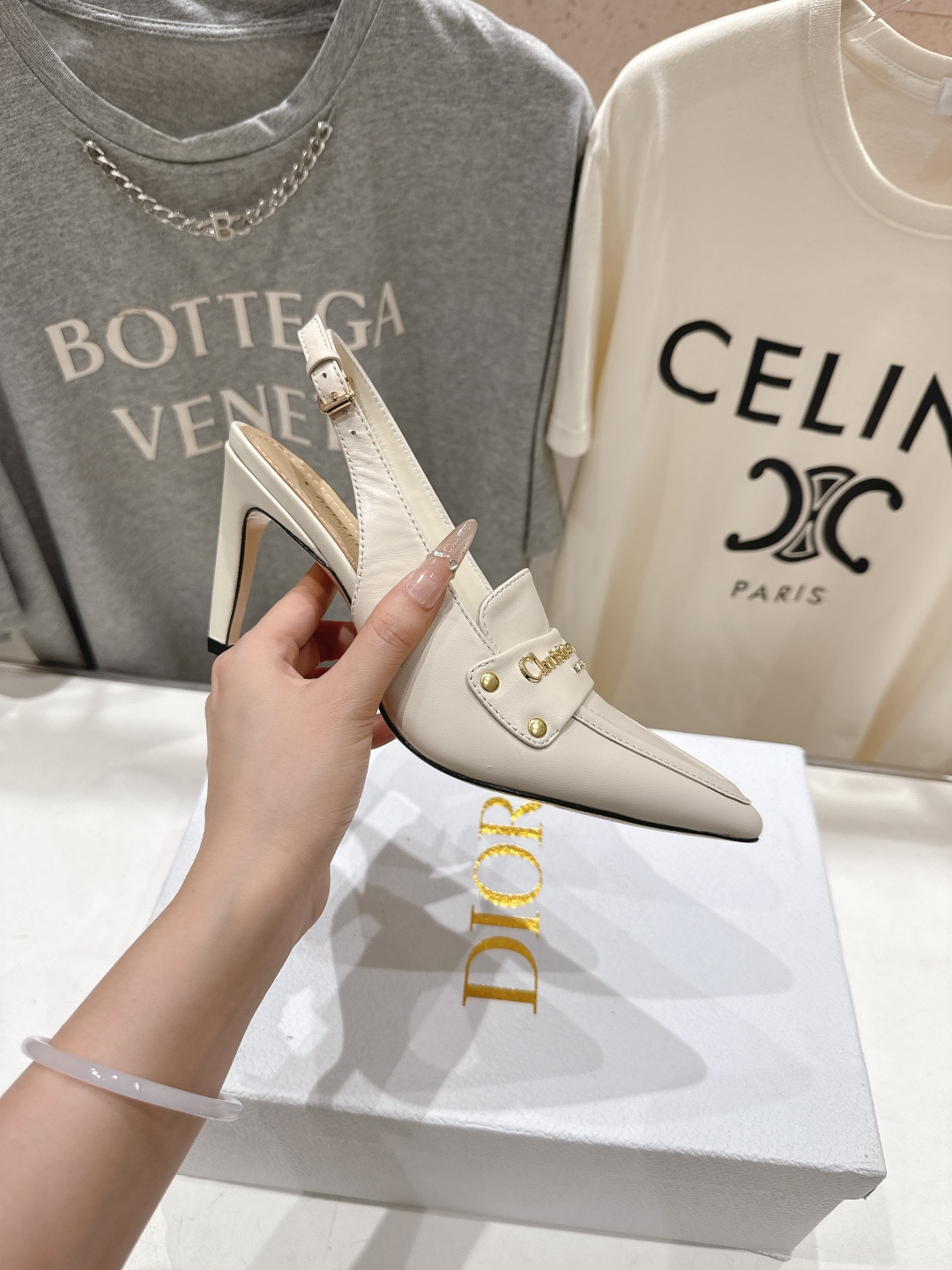 高版本出厂 DIOR*迪奥F031 D家2026ss春夏新款尖头高跟鞋凉鞋时装鞋！顶级版本～超美的脚踝扣