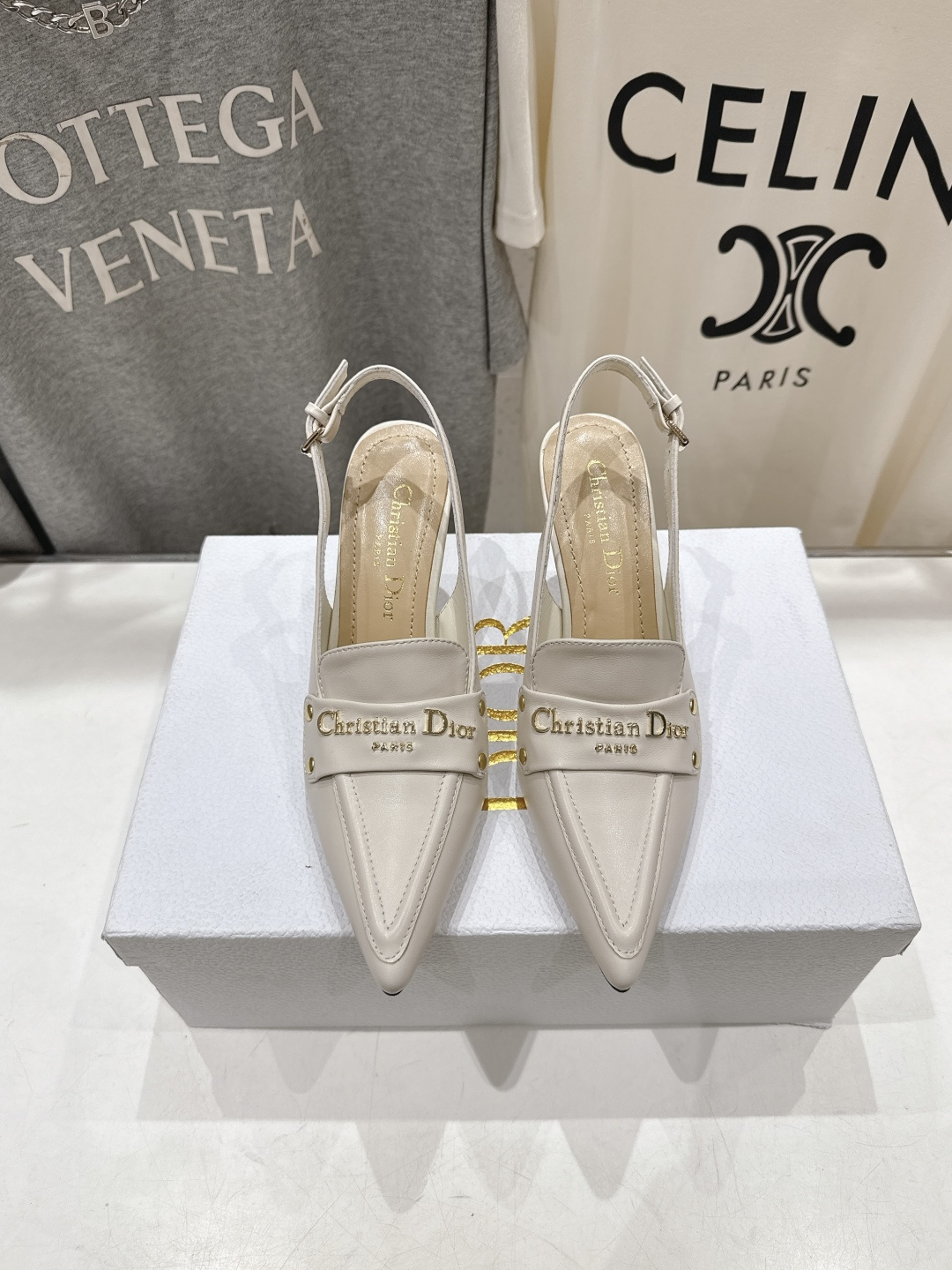 高版本出厂 DIOR*迪奥F031 D家2026ss春夏新款尖头高跟鞋凉鞋时装鞋！顶级版本～超美的脚踝扣