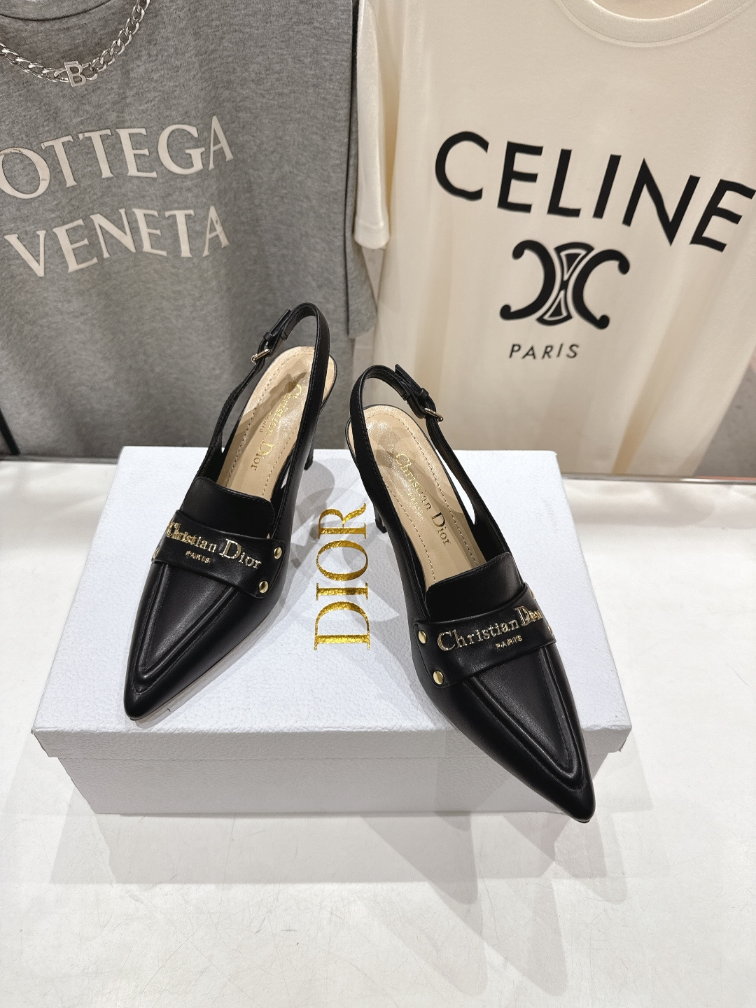 高版本出厂 DIOR*迪奥F031 D家2026ss春夏新款尖头高跟鞋凉鞋时装鞋！顶级版本～超美的脚踝扣