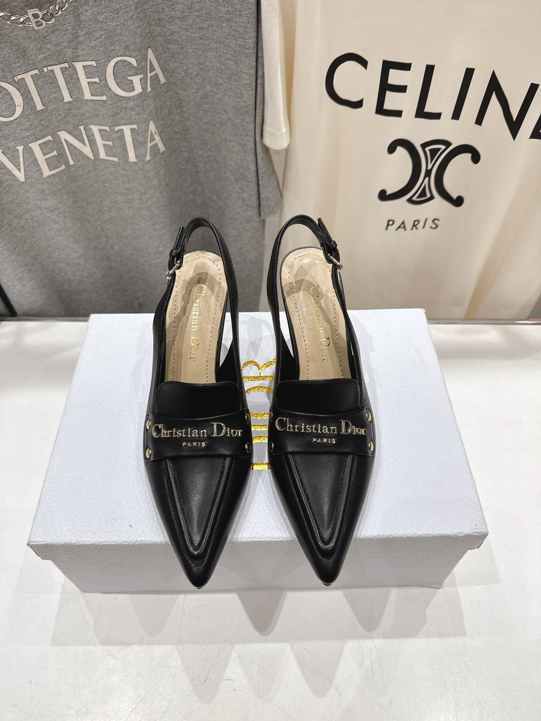 高版本出厂 DIOR*迪奥F031 D家2026ss春夏新款尖头高跟鞋凉鞋时装鞋！顶级版本～超美的脚踝扣