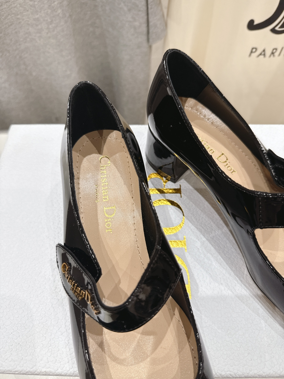 高版本出厂 DIOR*迪奥F031 D家2026ss春夏新款玛丽珍高跟鞋 方头小矮跟单鞋！顶级版本原版套