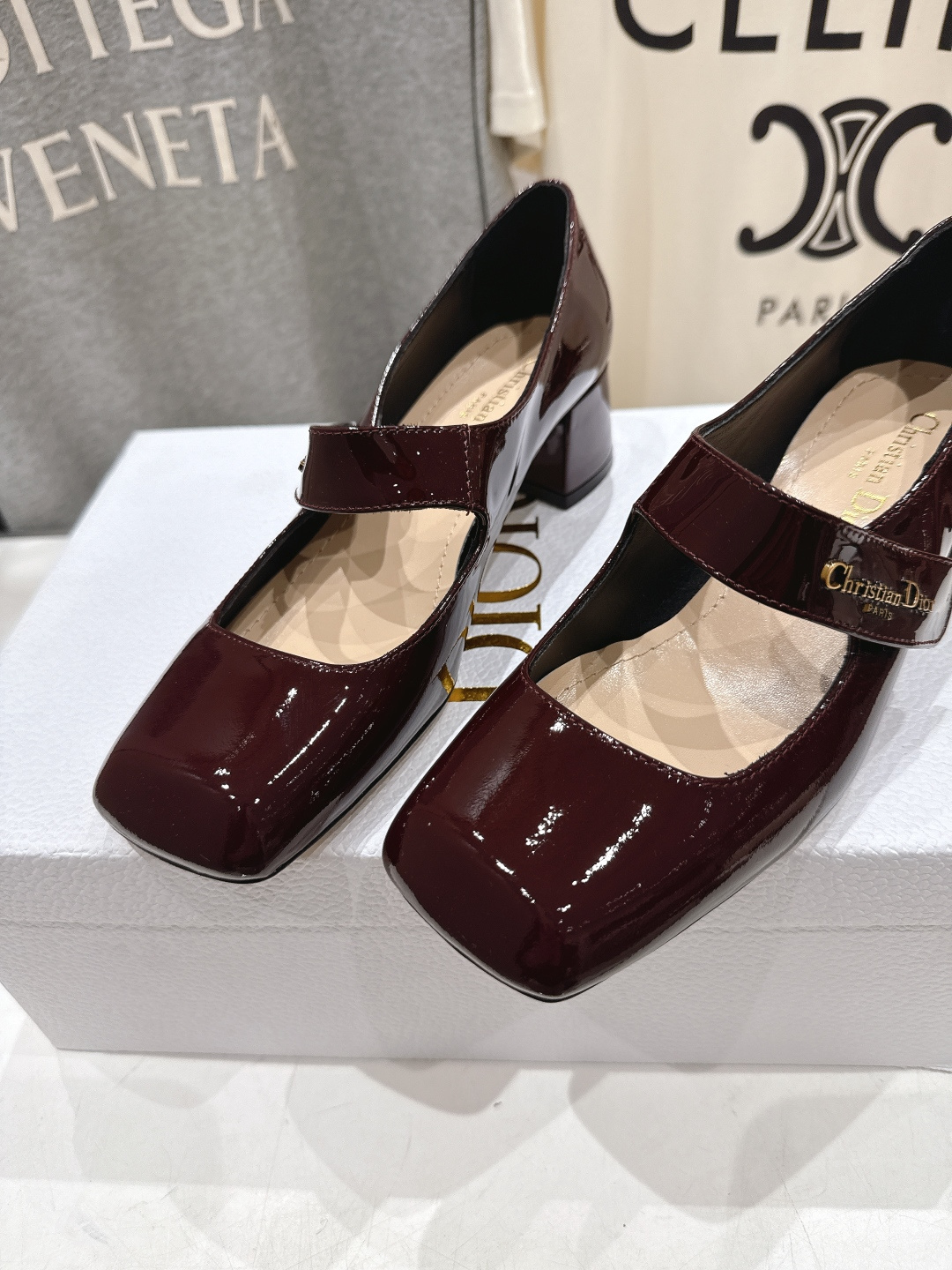 高版本出厂 DIOR*迪奥F031 D家2026ss春夏新款玛丽珍高跟鞋 方头小矮跟单鞋！顶级版本原版套