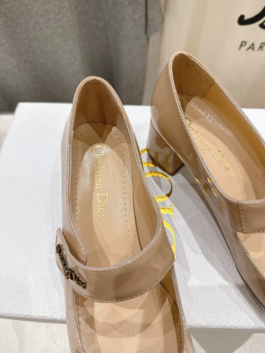 高版本出厂 DIOR*迪奥F031 D家2026ss春夏新款玛丽珍高跟鞋 方头小矮跟单鞋！顶级版本原版套