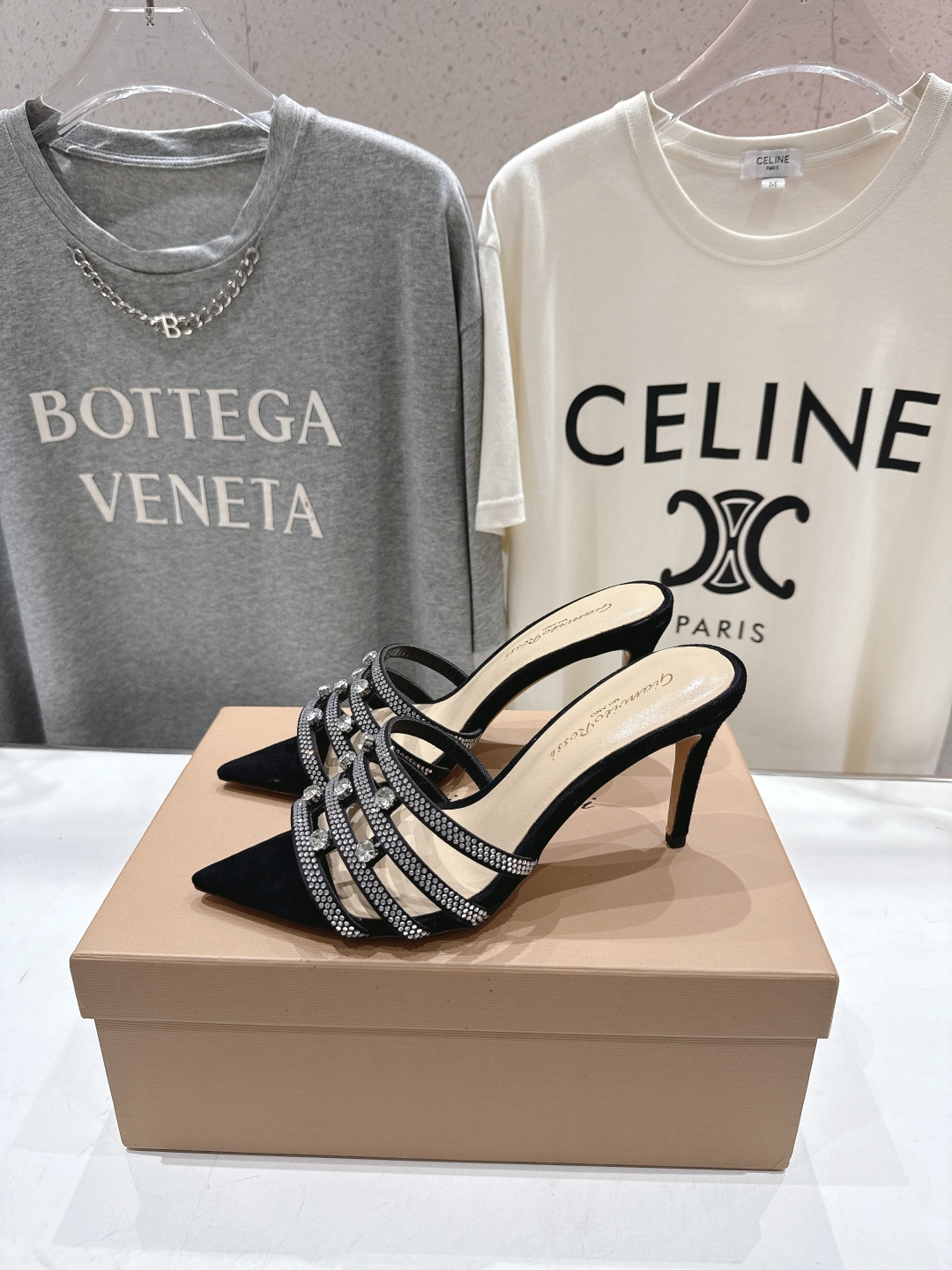 高版本出厂 吉安维托·罗西F030 (Gianvito Rossi) 2026ss夏季最新款尖头水钻高跟