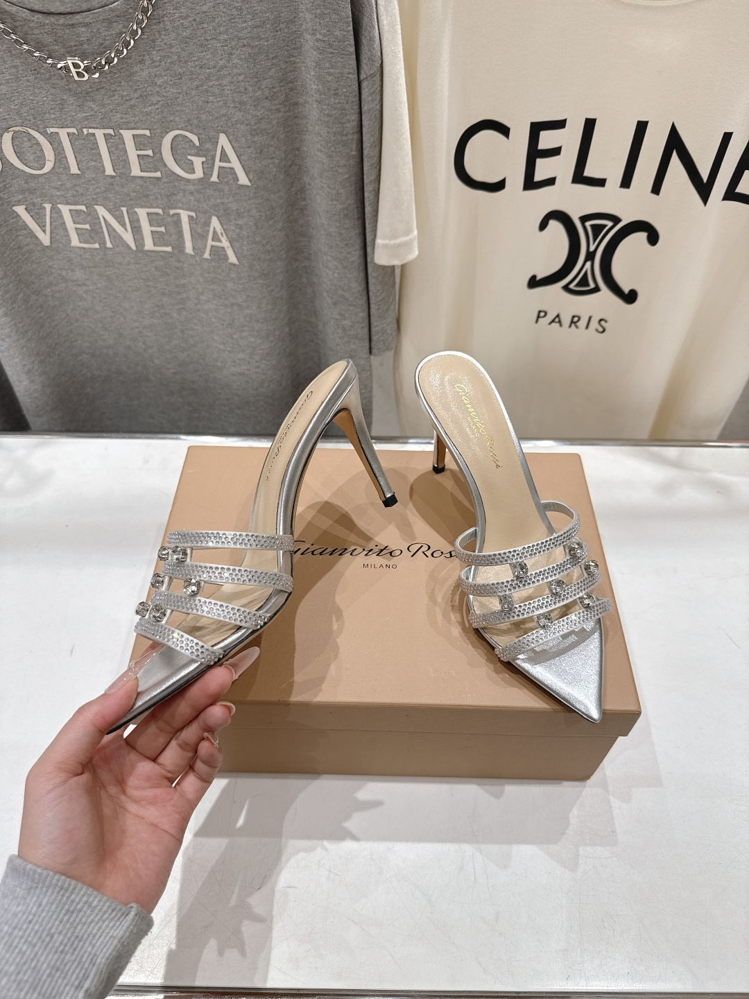 高版本出厂 吉安维托·罗西F030 (Gianvito Rossi) 2026ss夏季最新款尖头水钻高跟