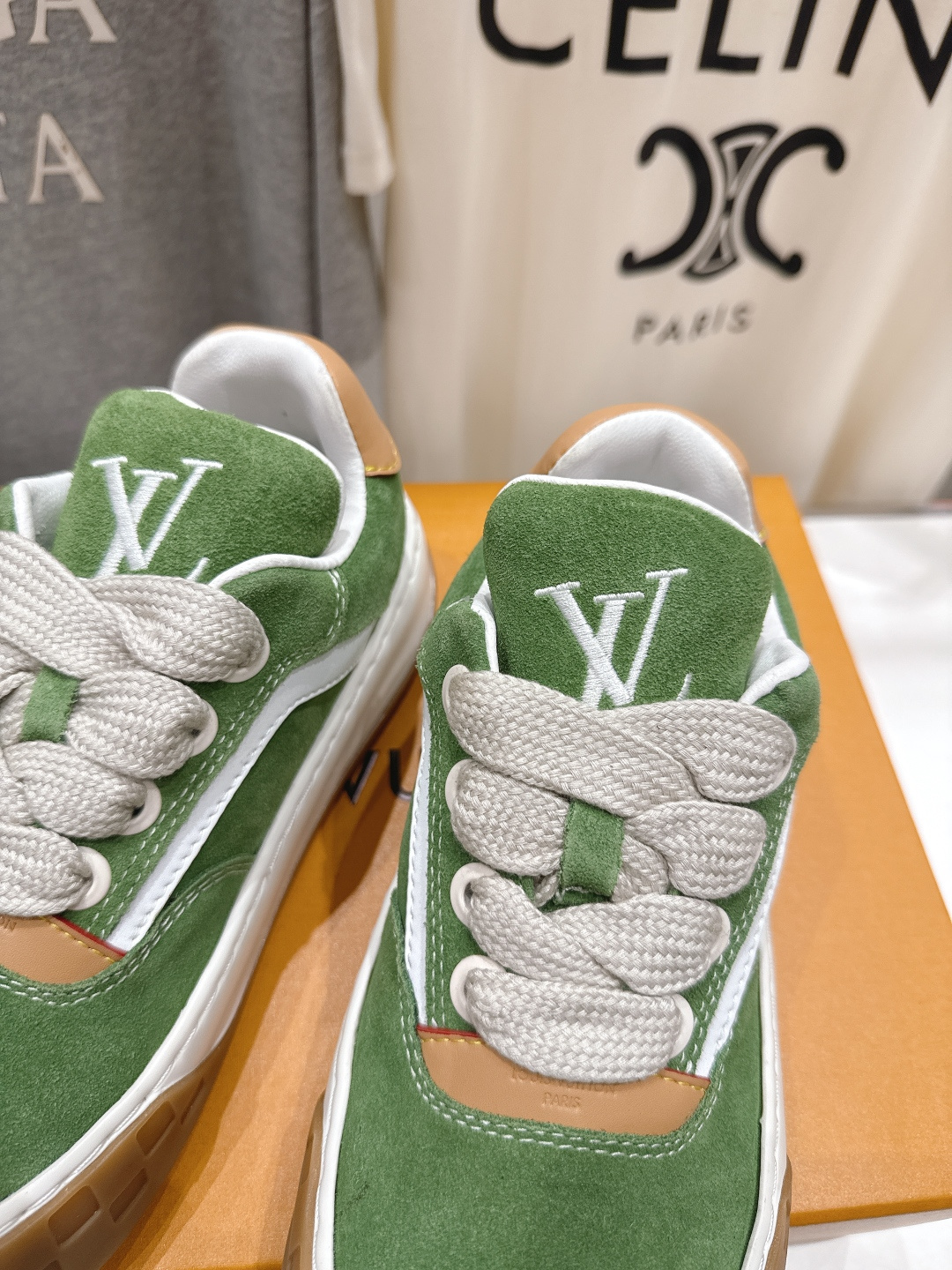 高版本出厂 情侣款 LOUIS VUITTON～LV路易威登F048 L家驴牌最新走秀款Tilted系列