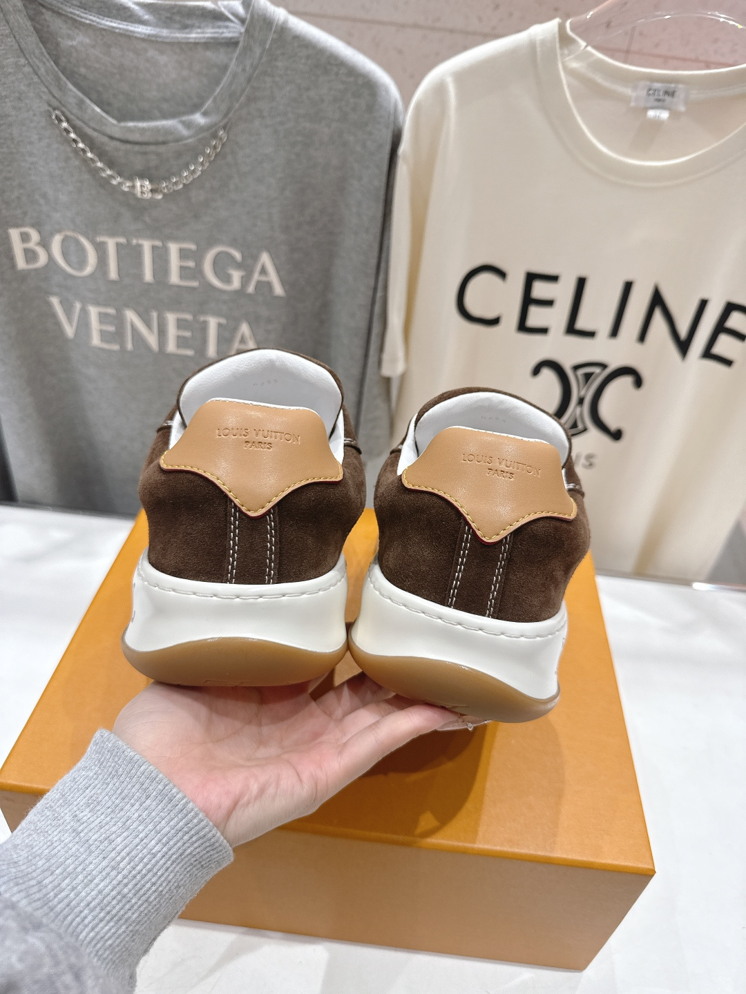 高版本出厂 情侣款 LOUIS VUITTON～LV路易威登F048 L家驴牌最新走秀款Tilted系列