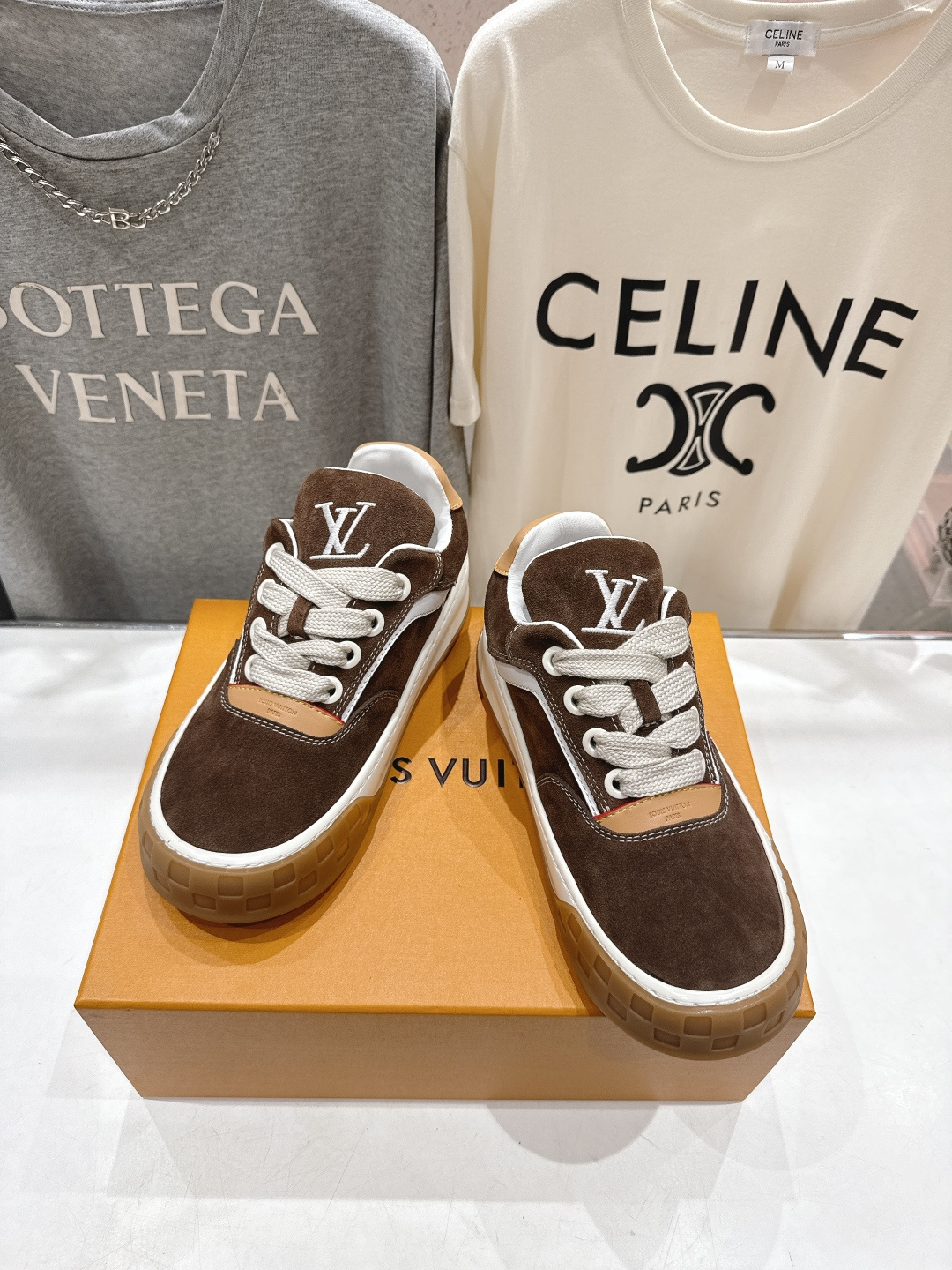 高版本出厂 情侣款 LOUIS VUITTON～LV路易威登F048 L家驴牌最新走秀款Tilted系列