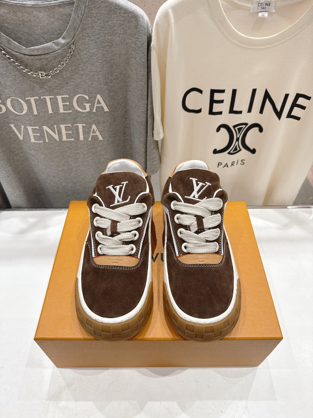 高版本出厂 情侣款 LOUIS VUITTON～LV路易威登F048 L家驴牌最新走秀款Tilted系列