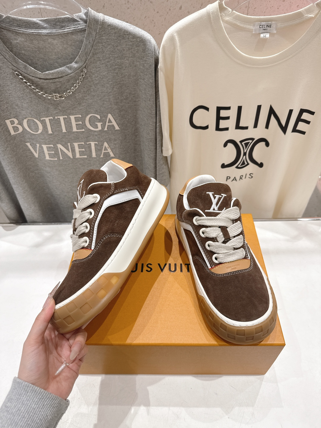 高版本出厂 情侣款 LOUIS VUITTON～LV路易威登F048 L家驴牌最新走秀款Tilted系列