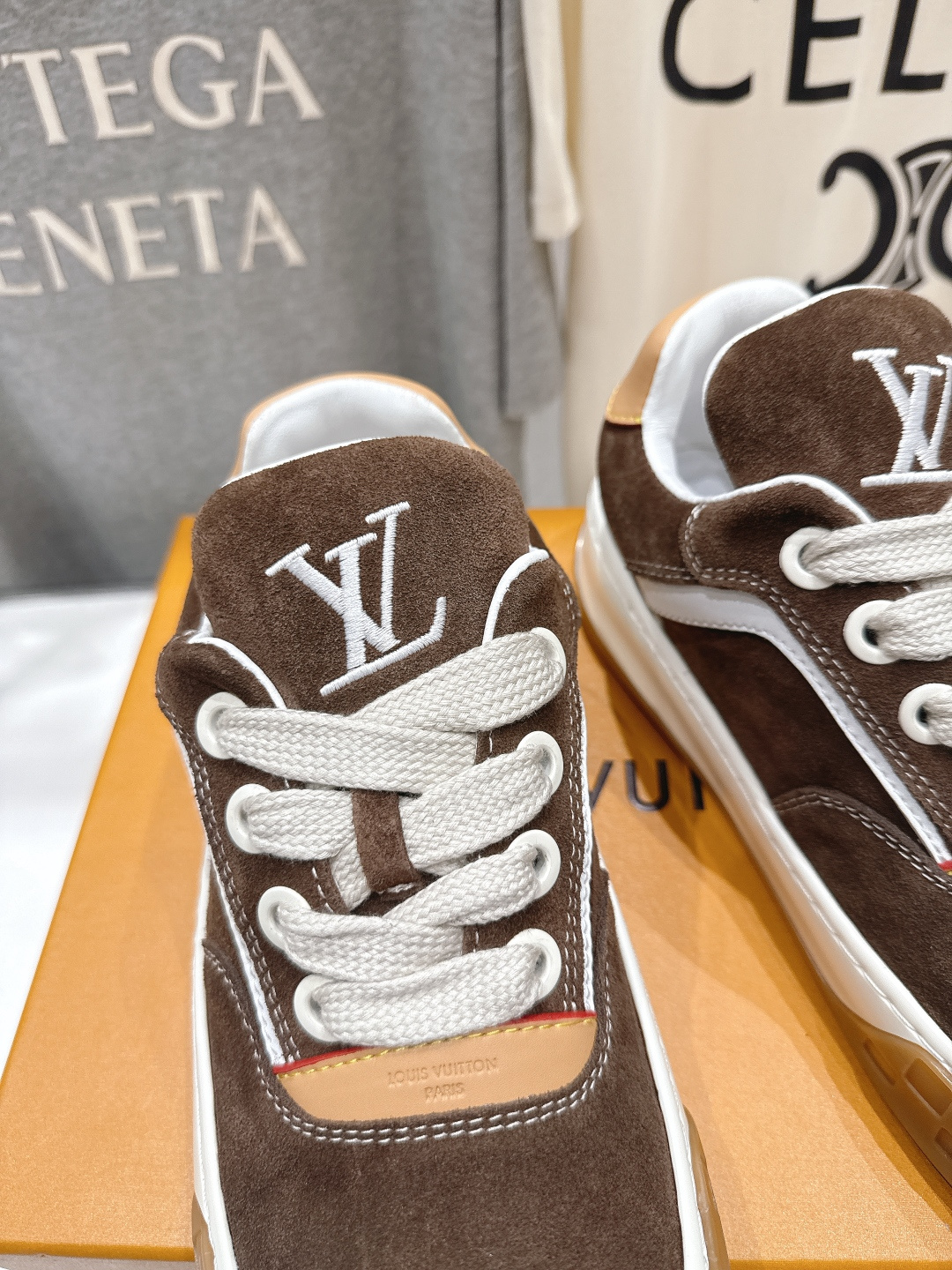 高版本出厂 情侣款 LOUIS VUITTON～LV路易威登F048 L家驴牌最新走秀款Tilted系列