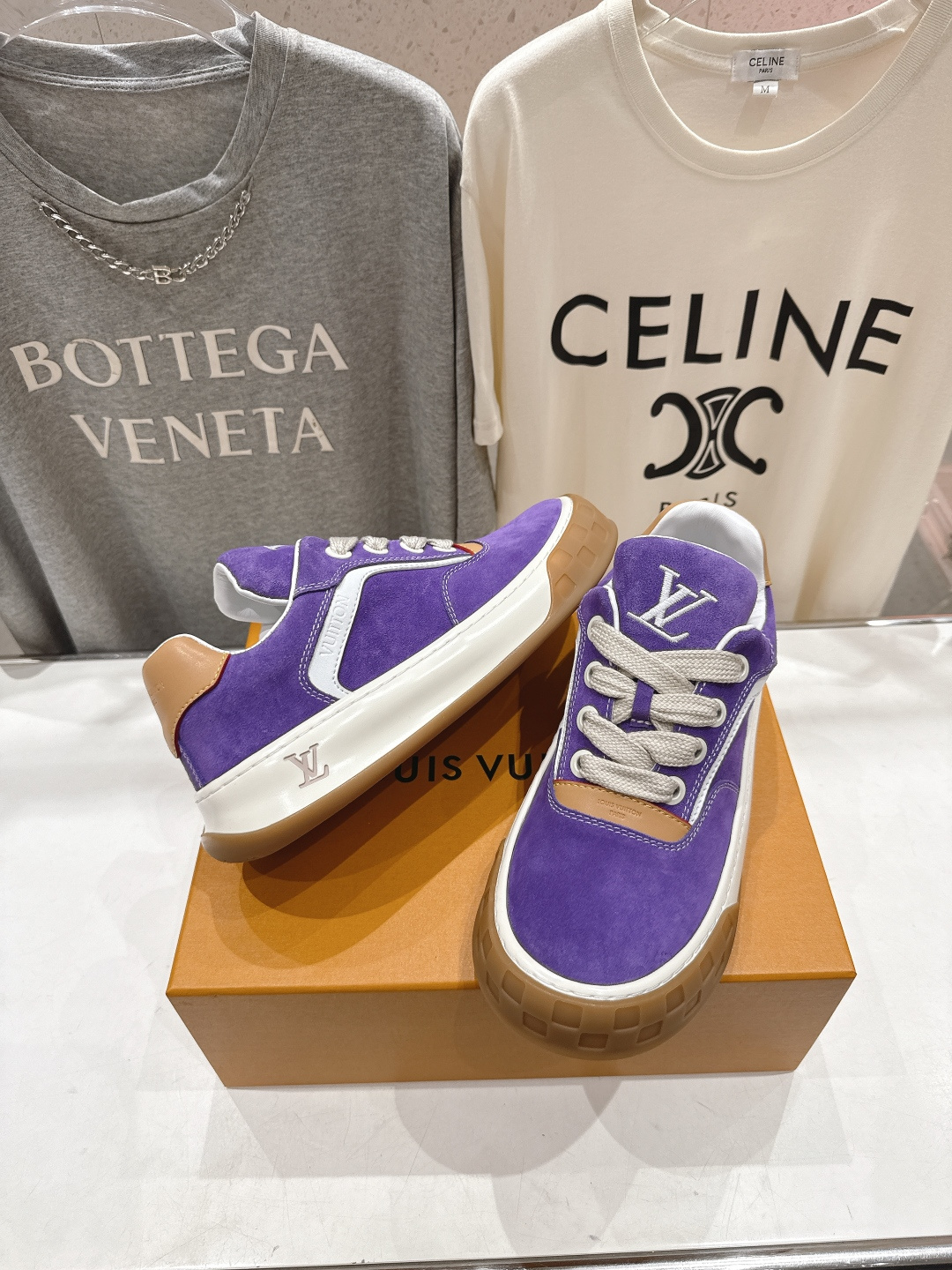 高版本出厂 情侣款 LOUIS VUITTON～LV路易威登F048 L家驴牌最新走秀款Tilted系列