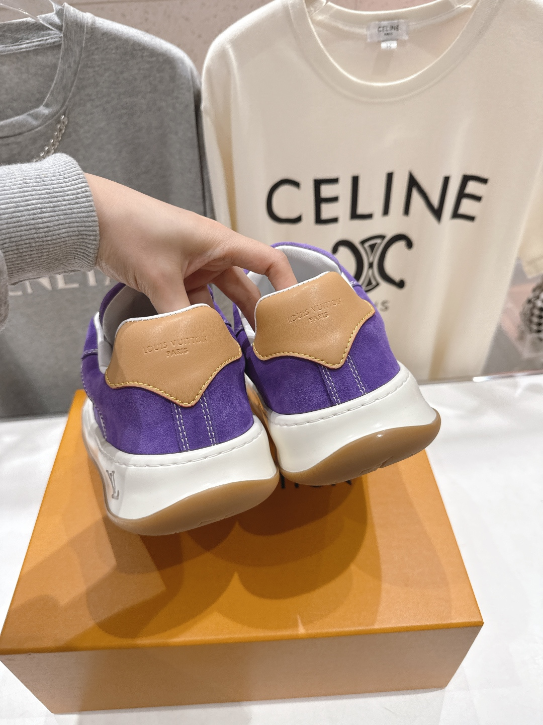 高版本出厂 情侣款 LOUIS VUITTON～LV路易威登F048 L家驴牌最新走秀款Tilted系列