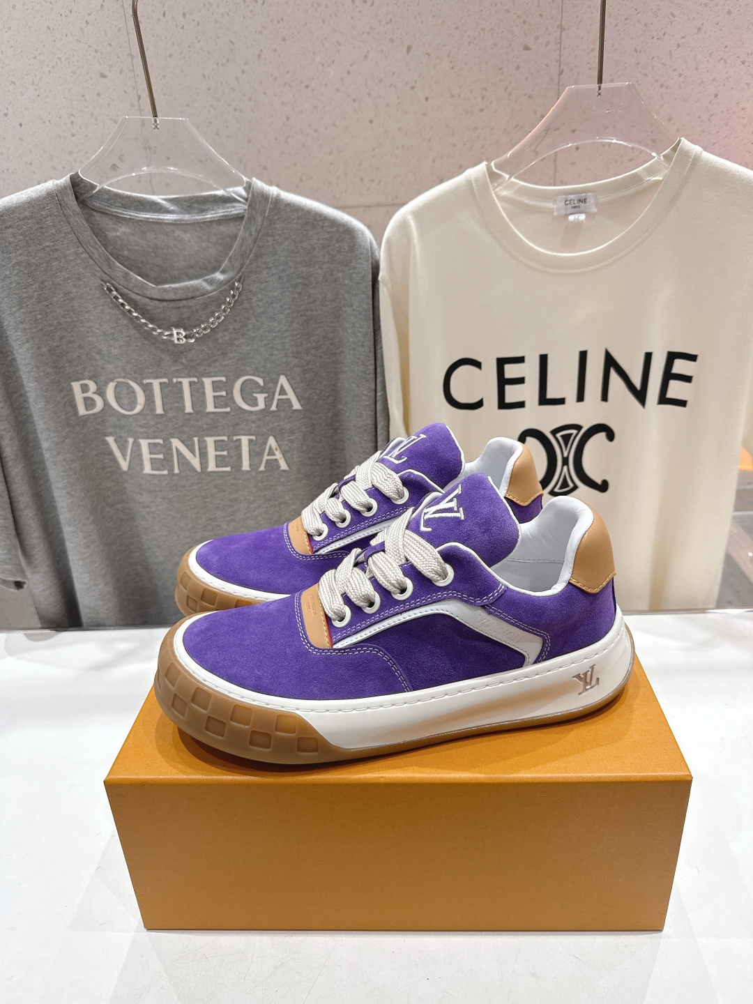 高版本出厂 情侣款 LOUIS VUITTON～LV路易威登F048 L家驴牌最新走秀款Tilted系列