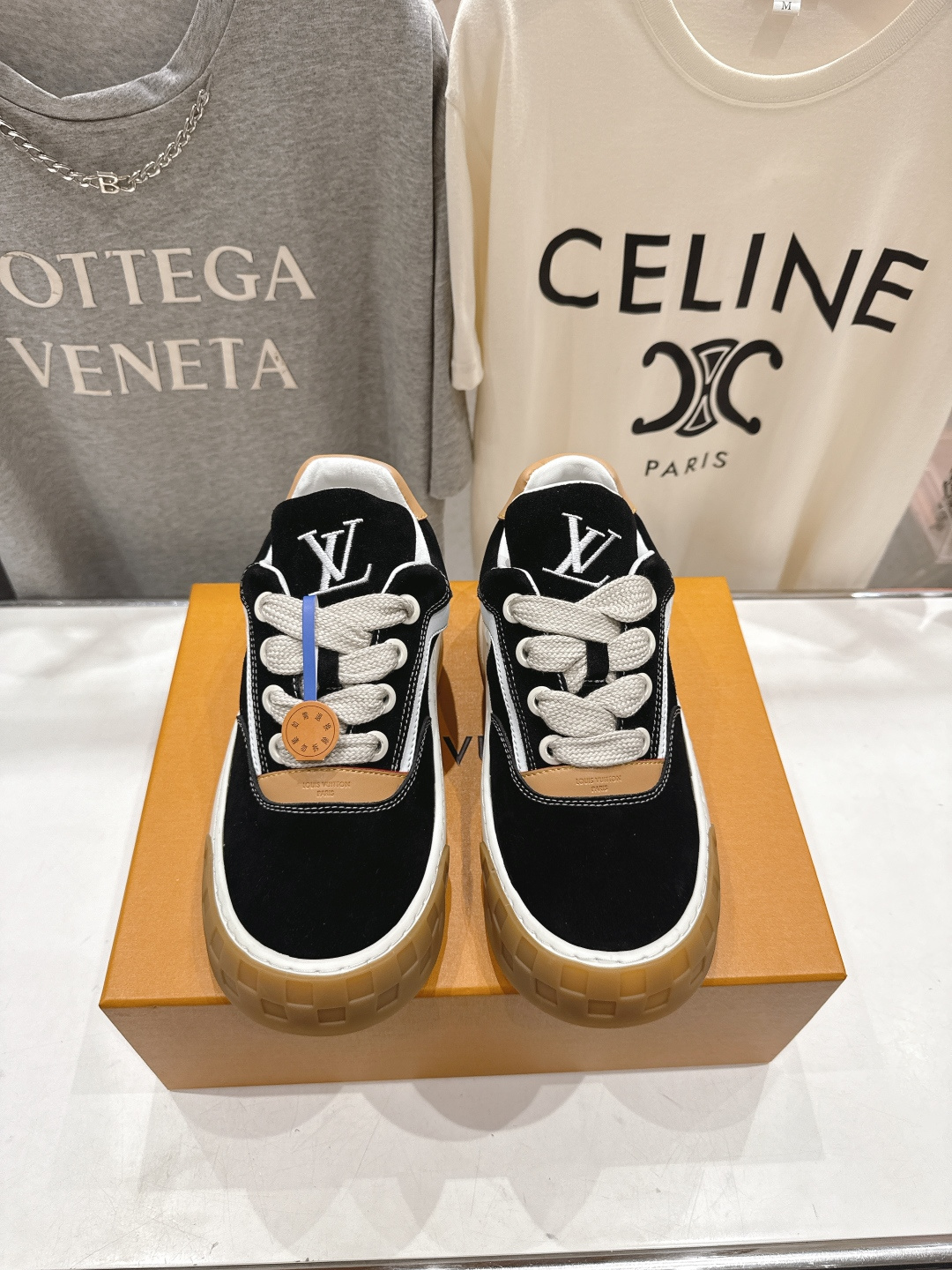 高版本出厂 情侣款 LOUIS VUITTON～LV路易威登F048 L家驴牌最新走秀款Tilted系列