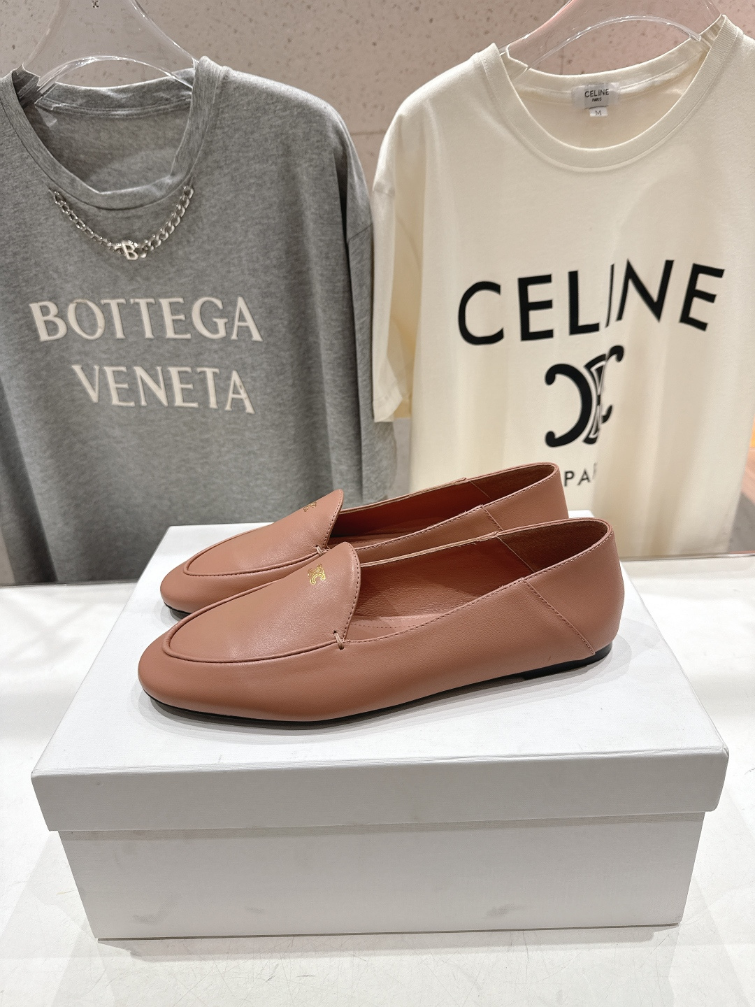 高版本出厂 CELINE*赛琳F032 2026ss春夏新款玛丽珍平底乐福鞋一脚蹬单鞋网红爆款来袭！各大