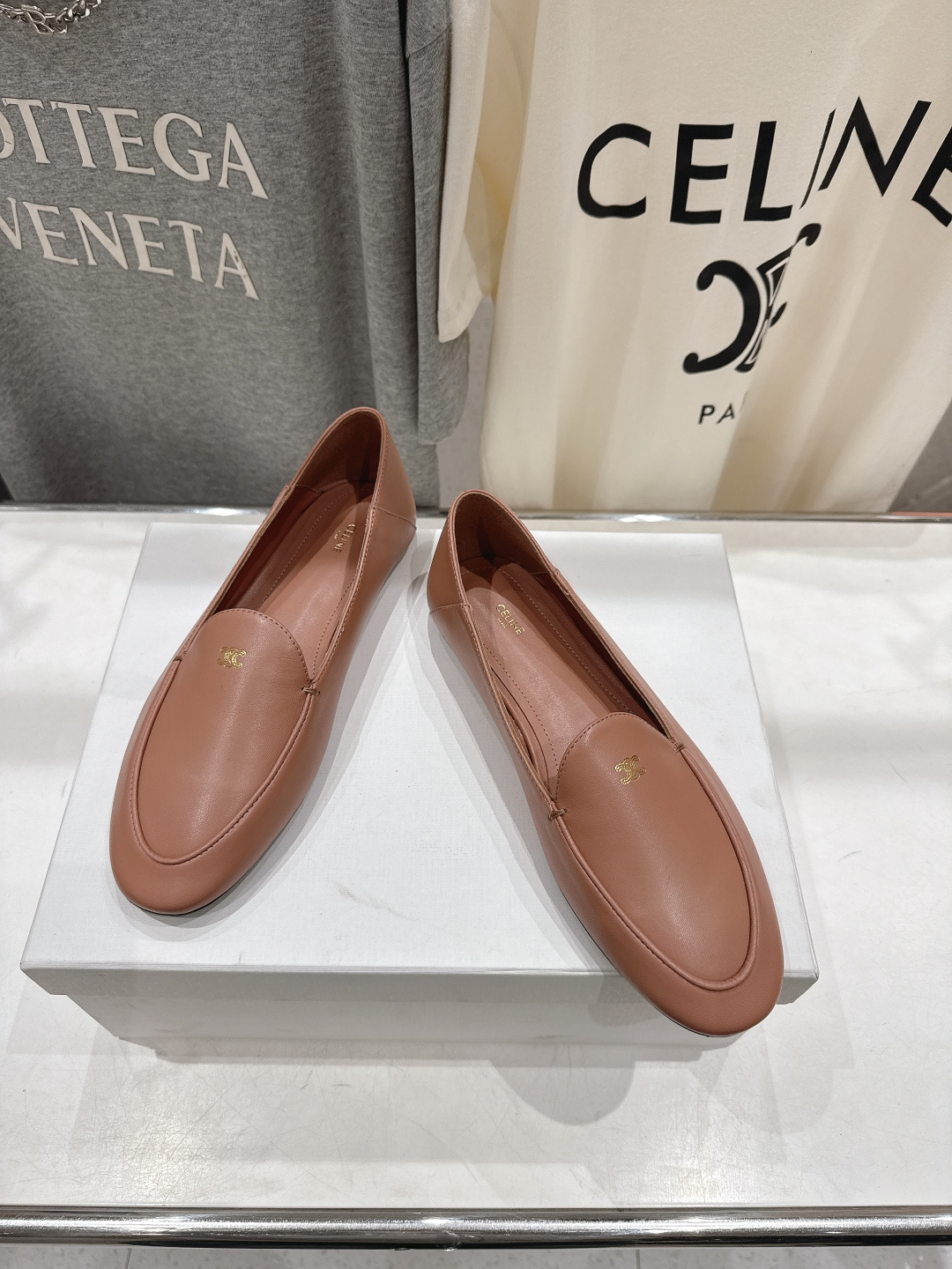 高版本出厂 CELINE*赛琳F032 2026ss春夏新款玛丽珍平底乐福鞋一脚蹬单鞋网红爆款来袭！各大