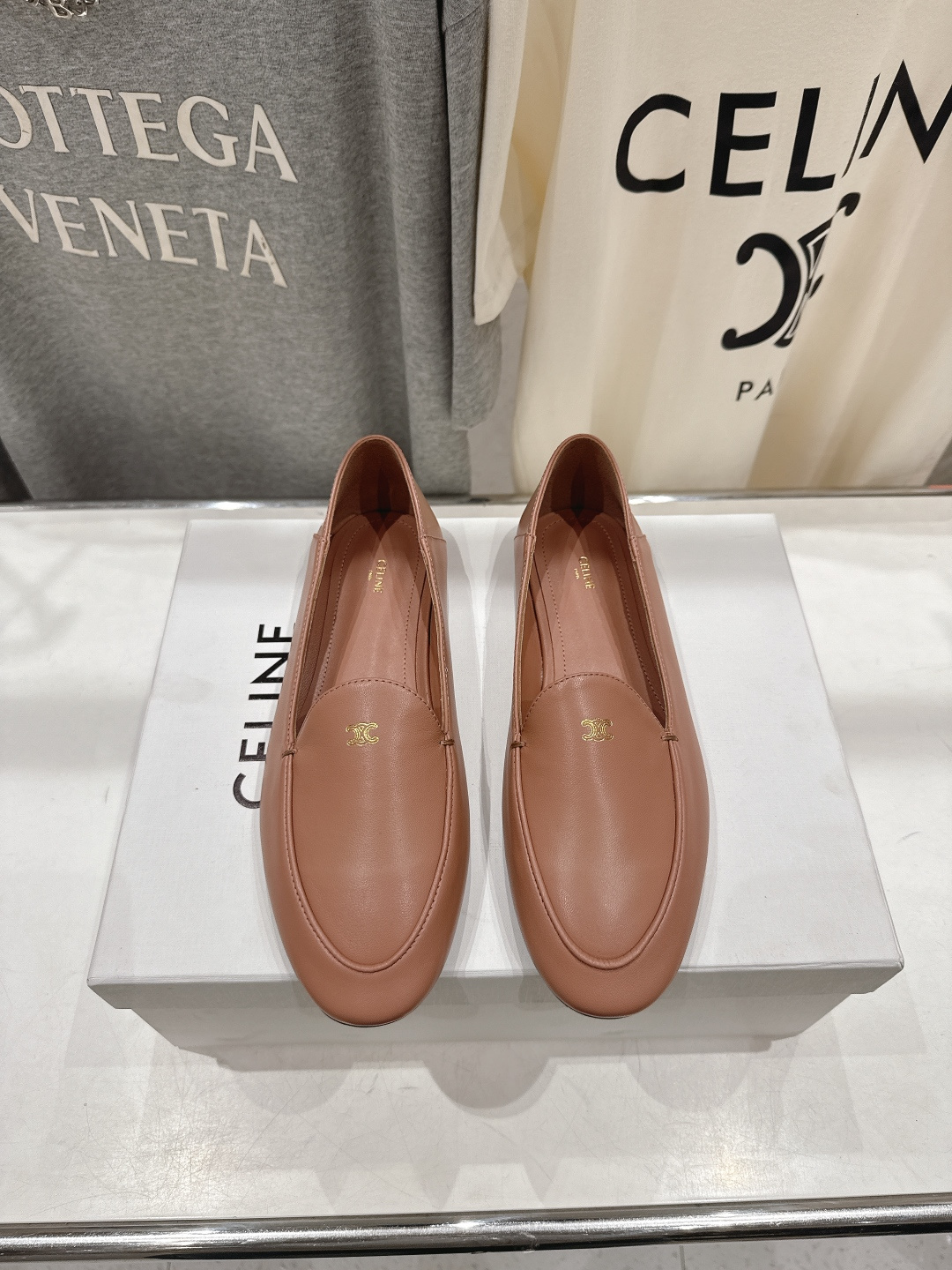 高版本出厂 CELINE*赛琳F032 2026ss春夏新款玛丽珍平底乐福鞋一脚蹬单鞋网红爆款来袭！各大