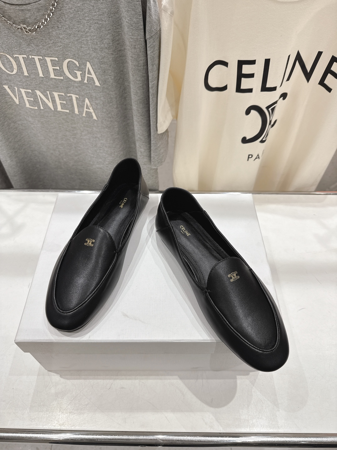 高版本出厂 CELINE*赛琳F032 2026ss春夏新款玛丽珍平底乐福鞋一脚蹬单鞋网红爆款来袭！各大