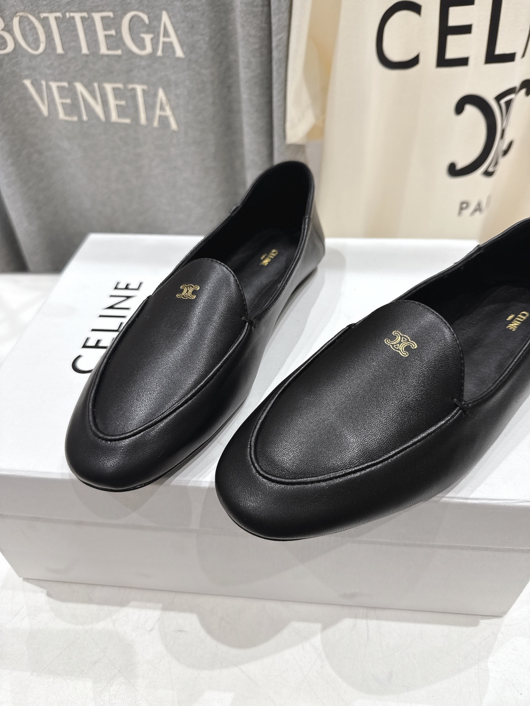 高版本出厂 CELINE*赛琳F032 2026ss春夏新款玛丽珍平底乐福鞋一脚蹬单鞋网红爆款来袭！各大