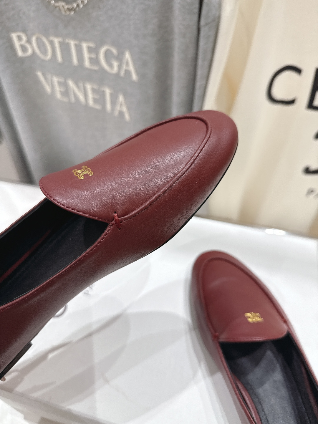 高版本出厂 CELINE*赛琳F032 2026ss春夏新款玛丽珍平底乐福鞋一脚蹬单鞋网红爆款来袭！各大