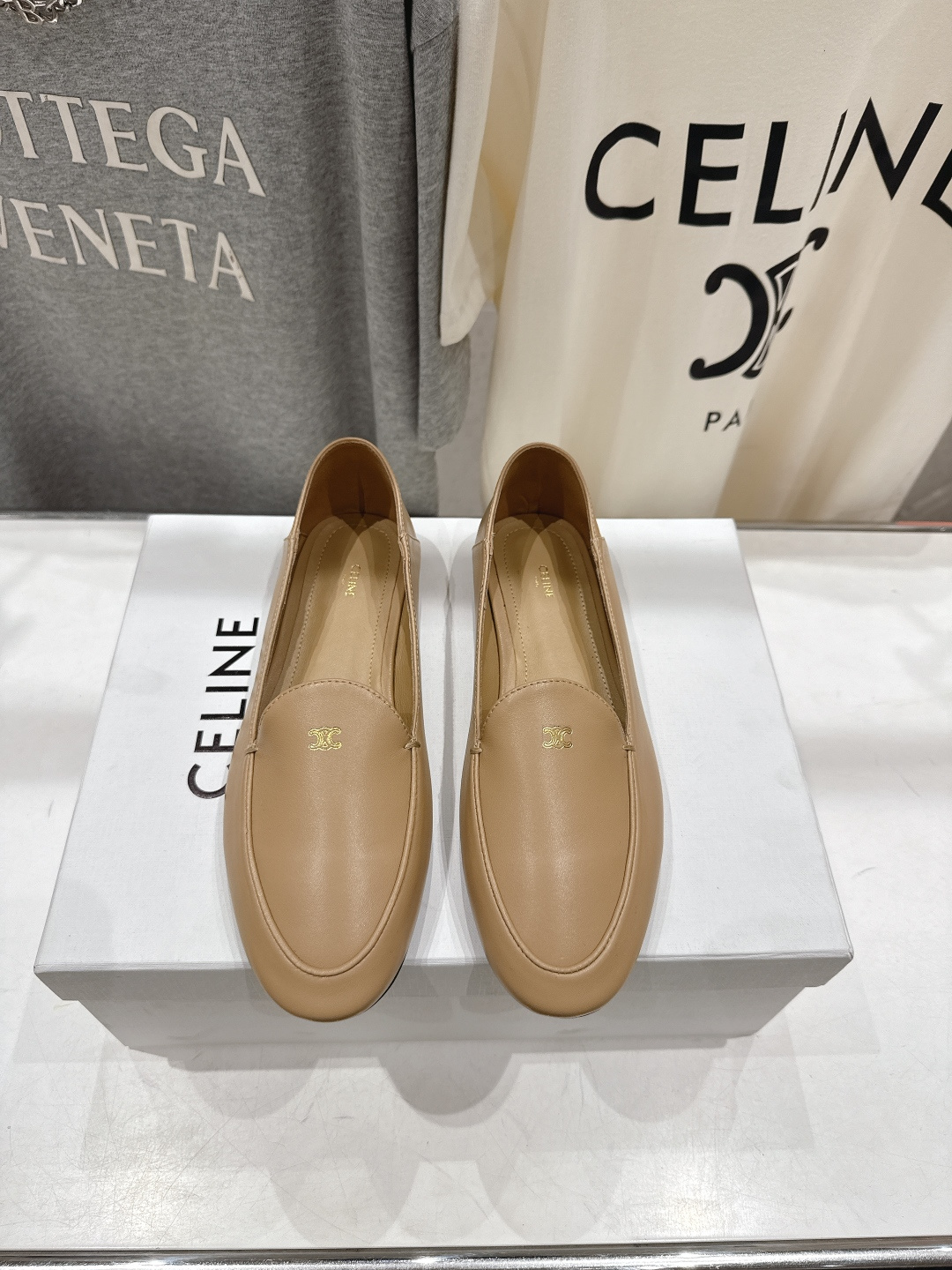 高版本出厂 CELINE*赛琳F032 2026ss春夏新款玛丽珍平底乐福鞋一脚蹬单鞋网红爆款来袭！各大