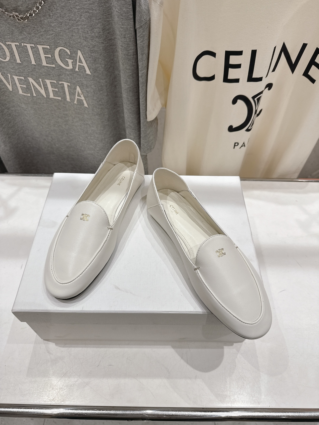 高版本出厂 CELINE*赛琳F032 2026ss春夏新款玛丽珍平底乐福鞋一脚蹬单鞋网红爆款来袭！各大