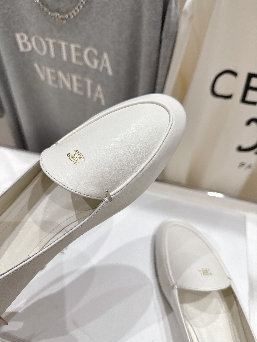 高版本出厂 CELINE*赛琳F032 2026ss春夏新款玛丽珍平底乐福鞋一脚蹬单鞋网红爆款来袭！各大