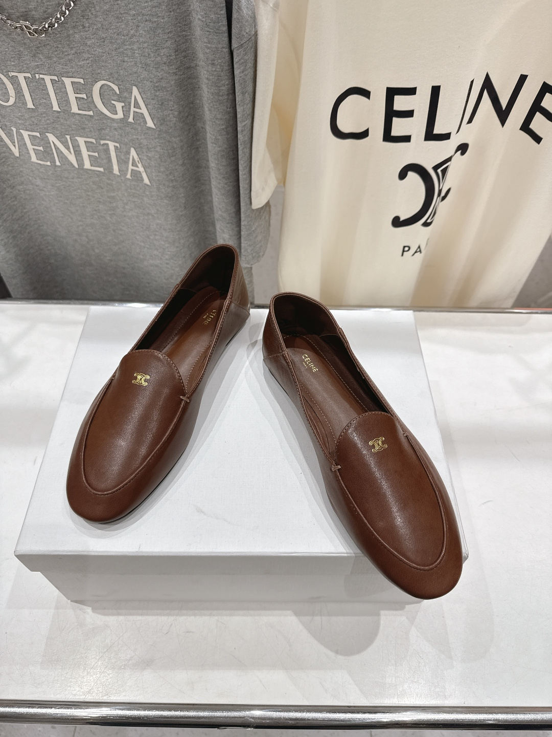 高版本出厂 CELINE*赛琳F032 2026ss春夏新款玛丽珍平底乐福鞋一脚蹬单鞋网红爆款来袭！各大