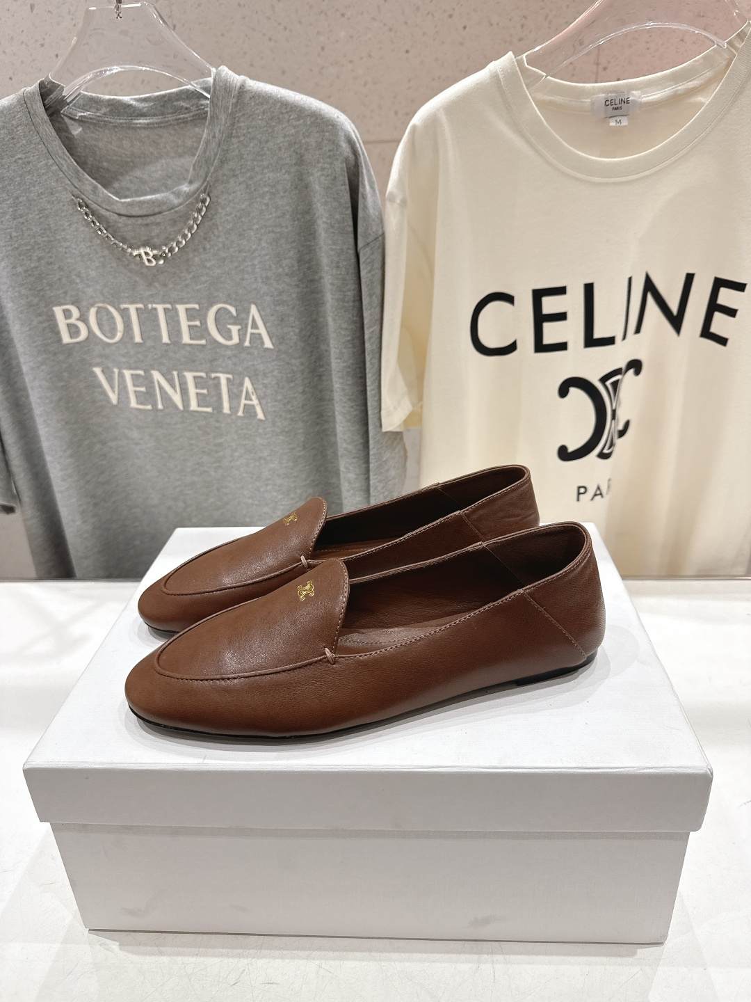 高版本出厂 CELINE*赛琳F032 2026ss春夏新款玛丽珍平底乐福鞋一脚蹬单鞋网红爆款来袭！各大