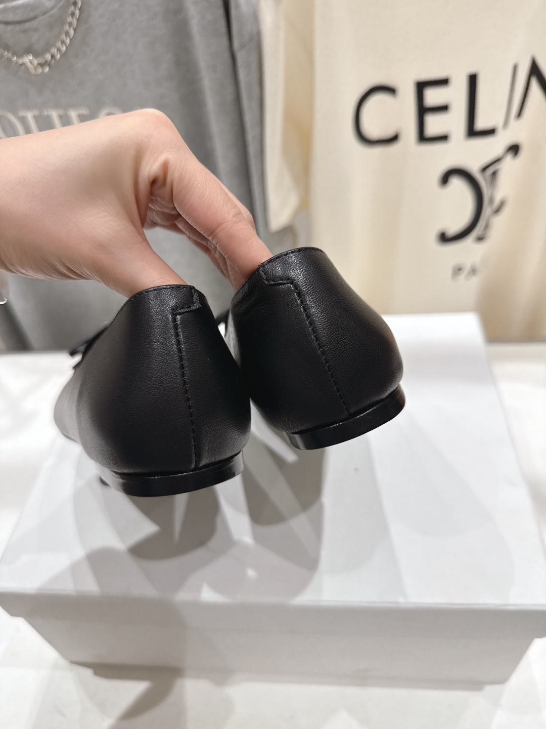 高版本出厂 CELINE*赛琳F032 2026ss春夏新款仙女风玛丽珍平底乐福鞋一脚蹬单鞋网红爆款来袭